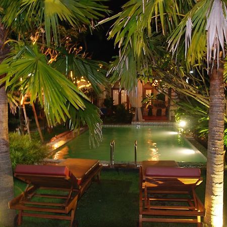 Rosseno Villa Γιογκιακάρτα Εξωτερικό φωτογραφία