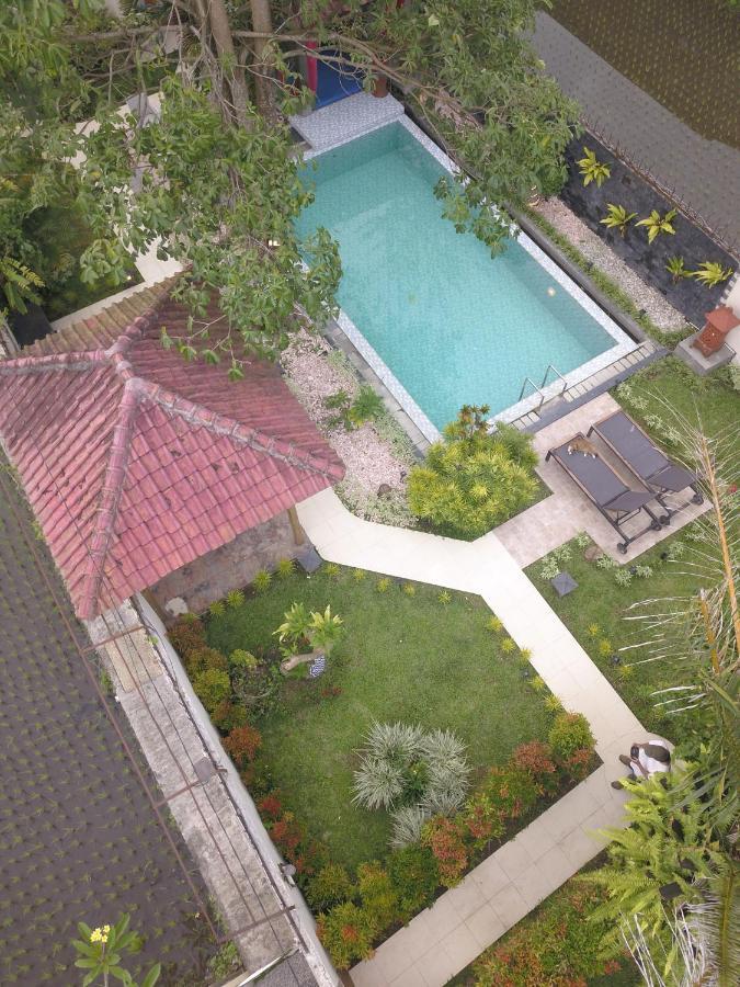 Rosseno Villa Γιογκιακάρτα Εξωτερικό φωτογραφία