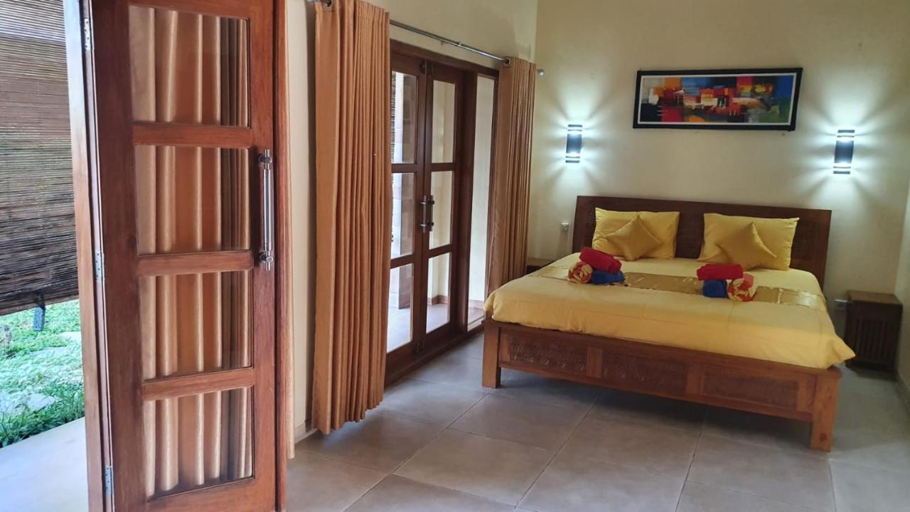 Rosseno Villa Γιογκιακάρτα Εξωτερικό φωτογραφία